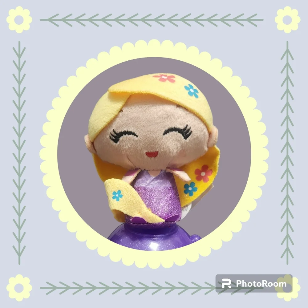 Disney Tangled Rapunzel Teacup Plush Figure & Eyeshadow Palette Bundle